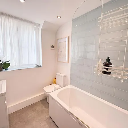 Harbourside Haven - Two Bedroom House